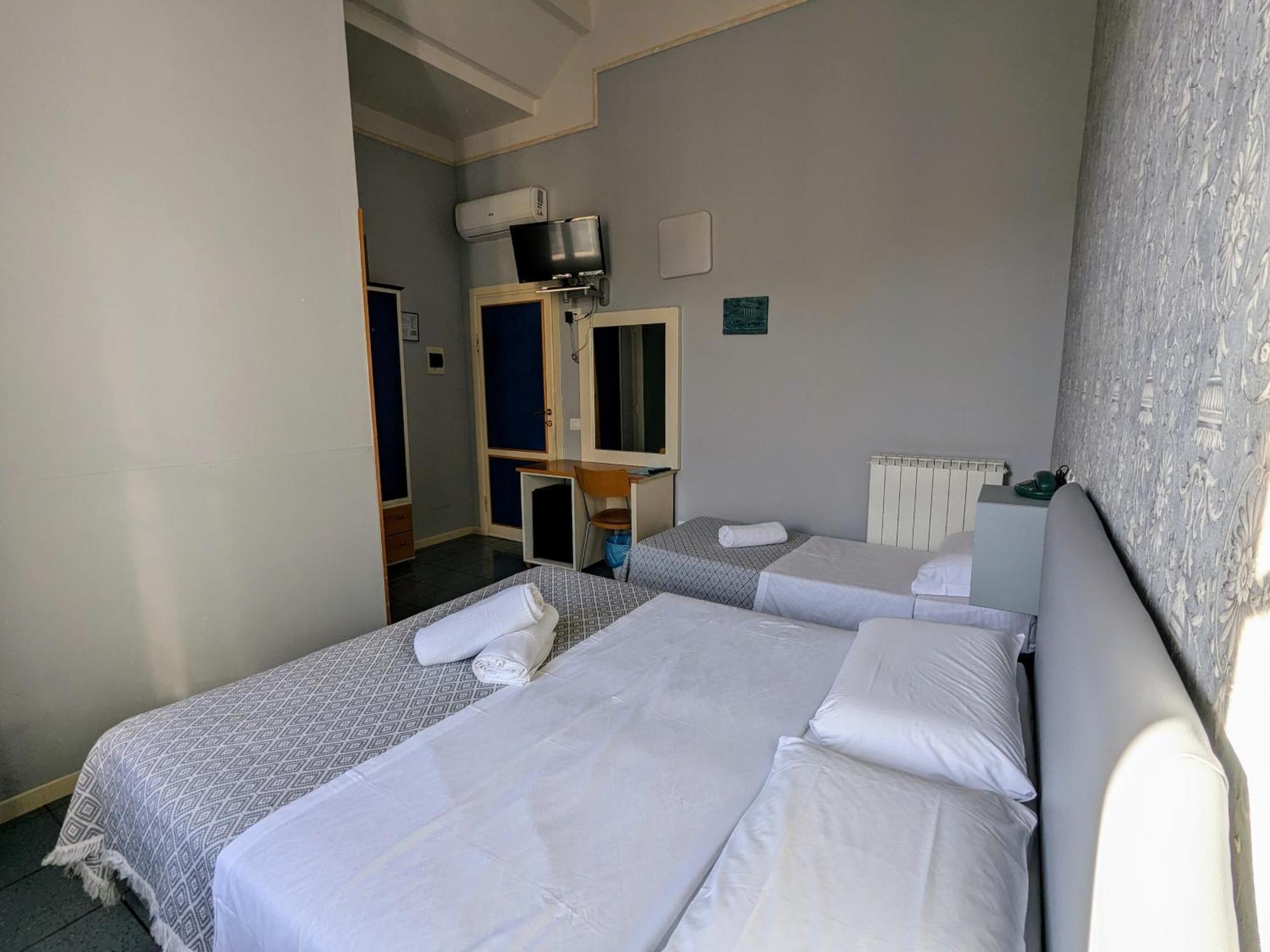 Hotel Soggiorno Athena Pisa Esterno foto